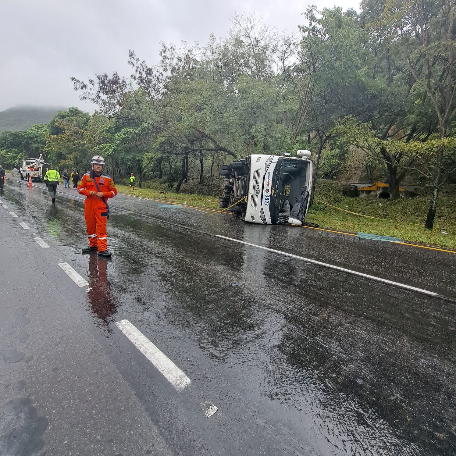 Accidente En El Tolima De Bus Bolivariano Dejó Una Persona Muerta